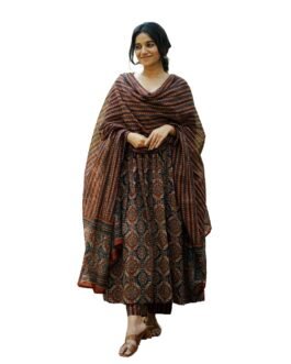 KLOSIA Women Printed Flared A-Line Kurta with Pant and Dupatta Suit Set | Kurta Set